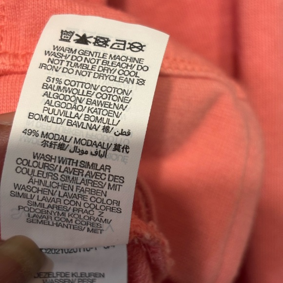 Sweaty Betty After Class Longline Crew Neck Sweatshirt in Melon Pink - Picture 11 of 13